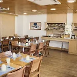 מלון Kyriad Centre 3*