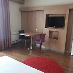 Kyriad Centre Hotel 3*