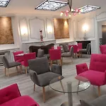 Kyriad Centre 3* Tours