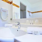 מלון Kyriad Centre