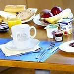 Kyriad Centre 3* Tours