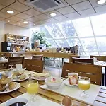 Hotel Kyriad Centre Tours