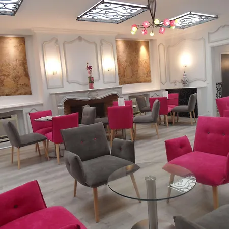 Kyriad Centre 3* Tours