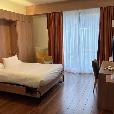 Kyriad Centre فندق تور