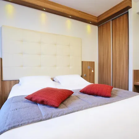 Kyriad Centre فندق