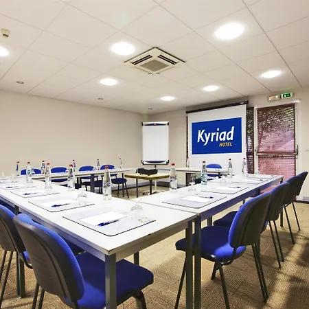Kyriad Centre فندق