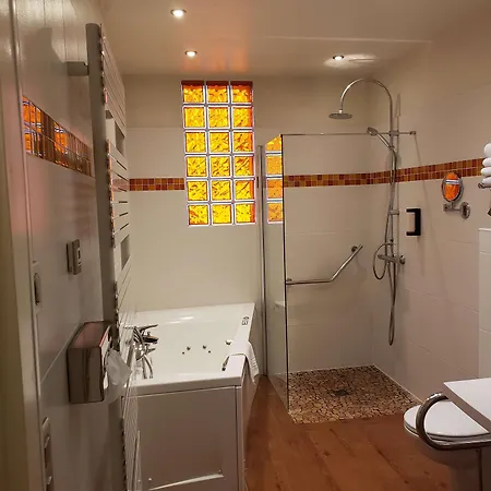 Kyriad Centre فندق 3*