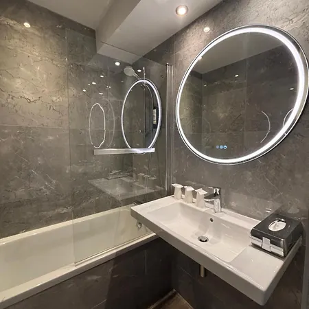 Kyriad Centre فندق تور