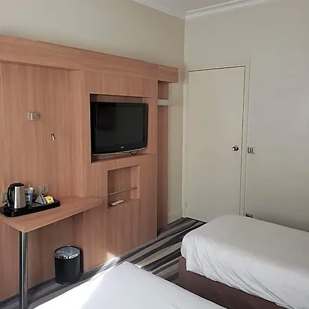 Hotel Kyriad Centre Tours