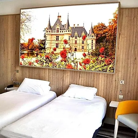 Kyriad Centre Hotel 3*