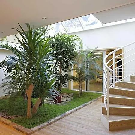 Hotel Kyriad Centre 3*