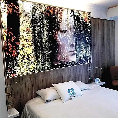 Hotel Kyriad Centre Tours