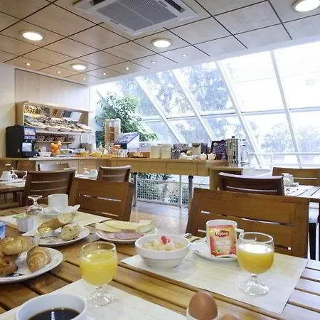 Hotel Kyriad Centre Tours