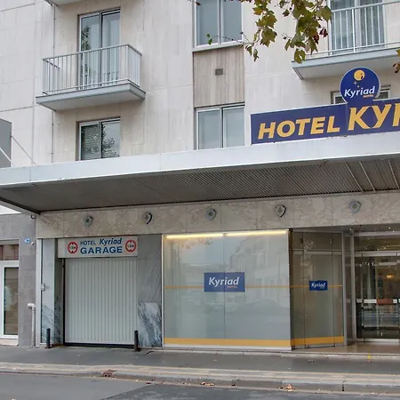 Kyriad Centre 3* Tours
