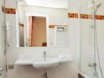 Kyriad Centre Hotel