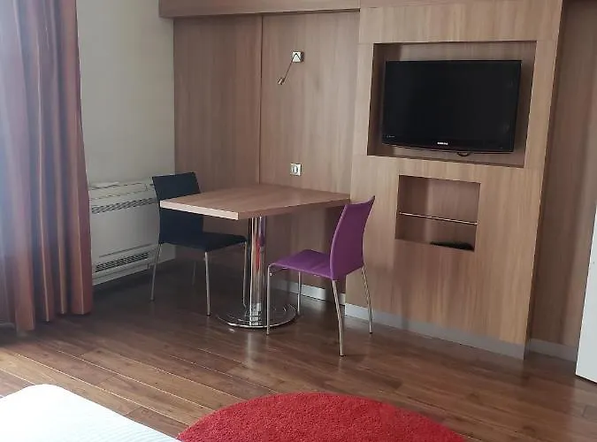 Kyriad Centre Hotel 3*