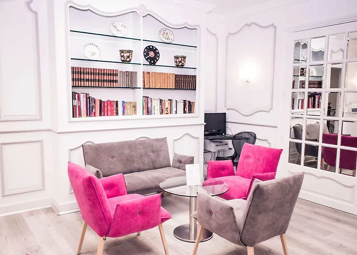 Kyriad Centre מלון