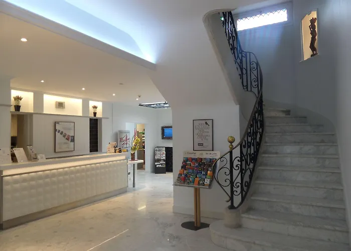 酒店 图尔中心基里亚德酒店