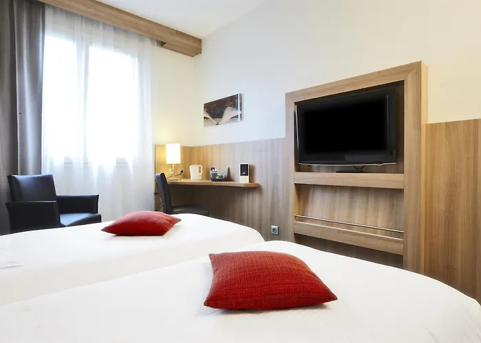 图尔中心基里亚德酒店