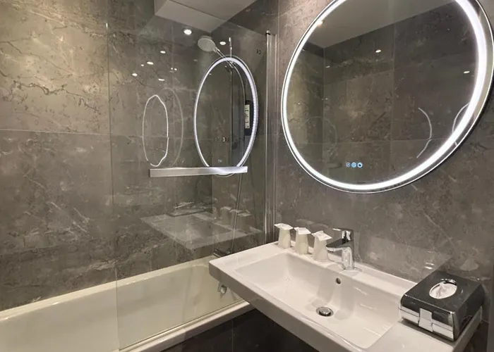 Kyriad Centre מלון טור