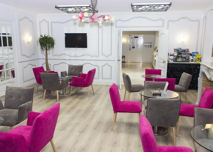 Hotel Kyriad Centre Tours