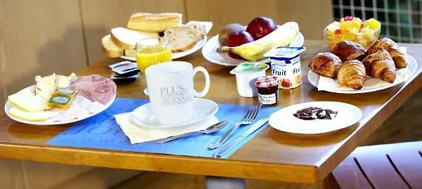 Kyriad Centre 3* טור